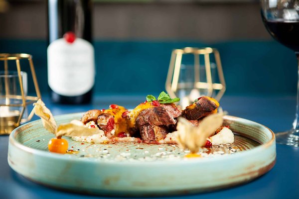 Comment planifier un voyage gastronomique en France : fromages, vins et restaurants étoilés